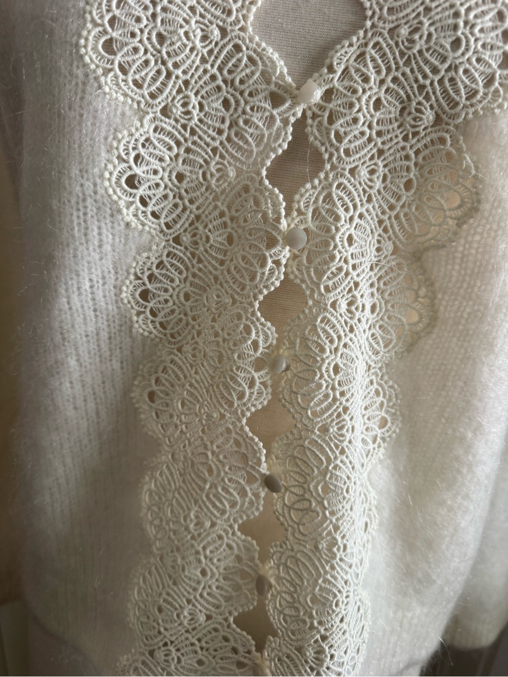 Sezane Cream Lace-Trim V-Neck Cardigan - Picture 4 of 8